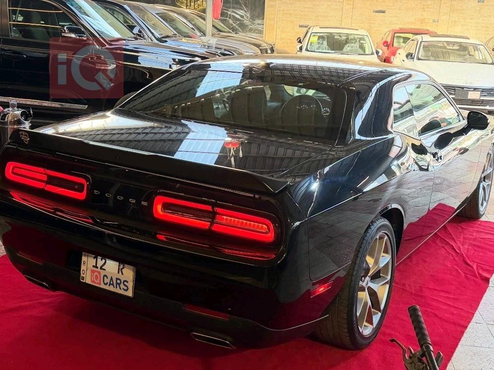 Dodge Challenger